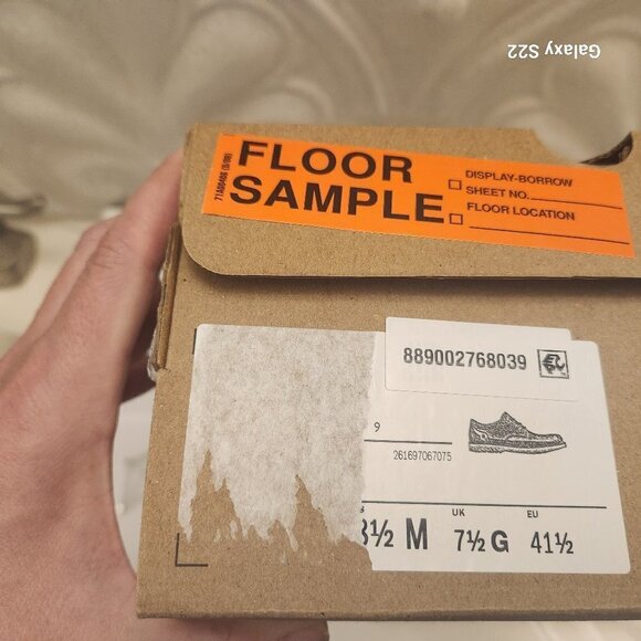 Clarks Camo Loafers. NIB. Size 7. Floor Sample - Picture 10 of 11